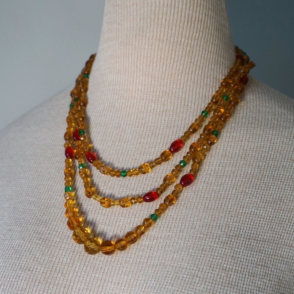 Vtg Beaded Necklace (Gold, Green & Red)